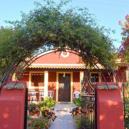 Issos Apartments Agios Georgios  Ngoại thất bức ảnh