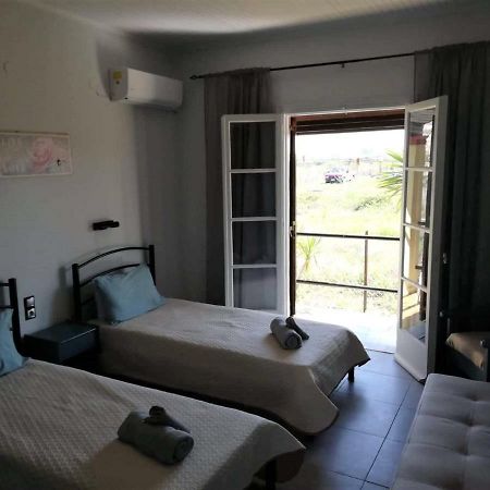 Issos Apartments Agios Georgios  Ngoại thất bức ảnh
