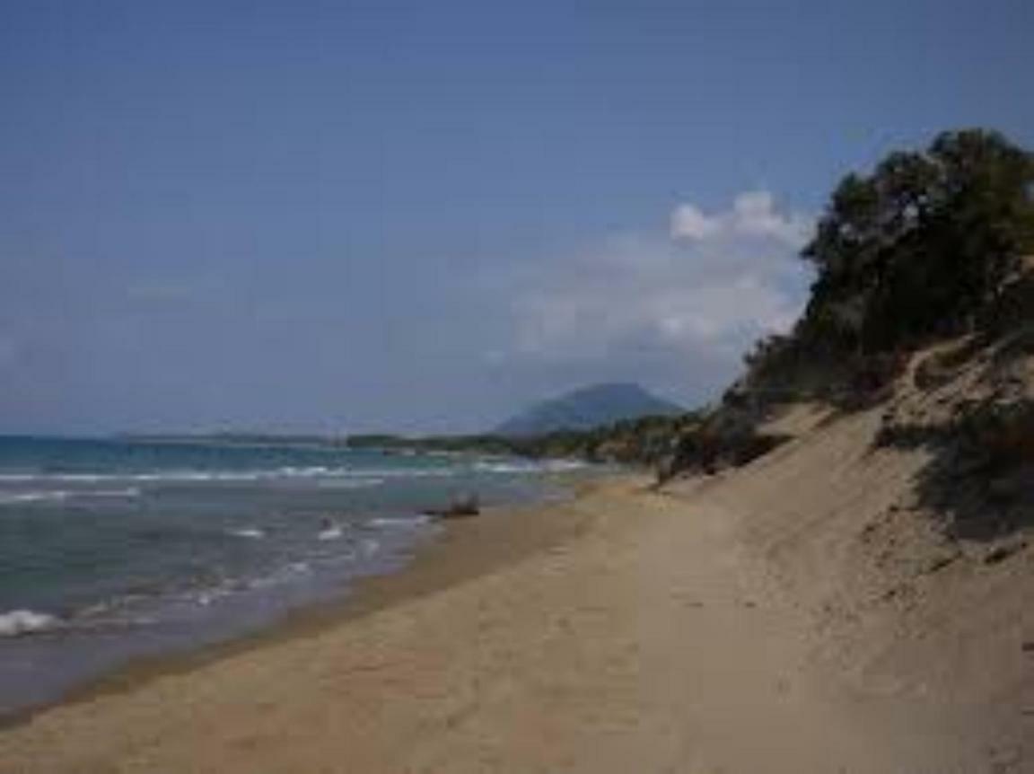Issos Apartments Agios Georgios  Ngoại thất bức ảnh