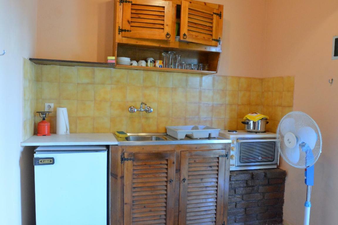 Issos Apartments Agios Georgios  Ngoại thất bức ảnh