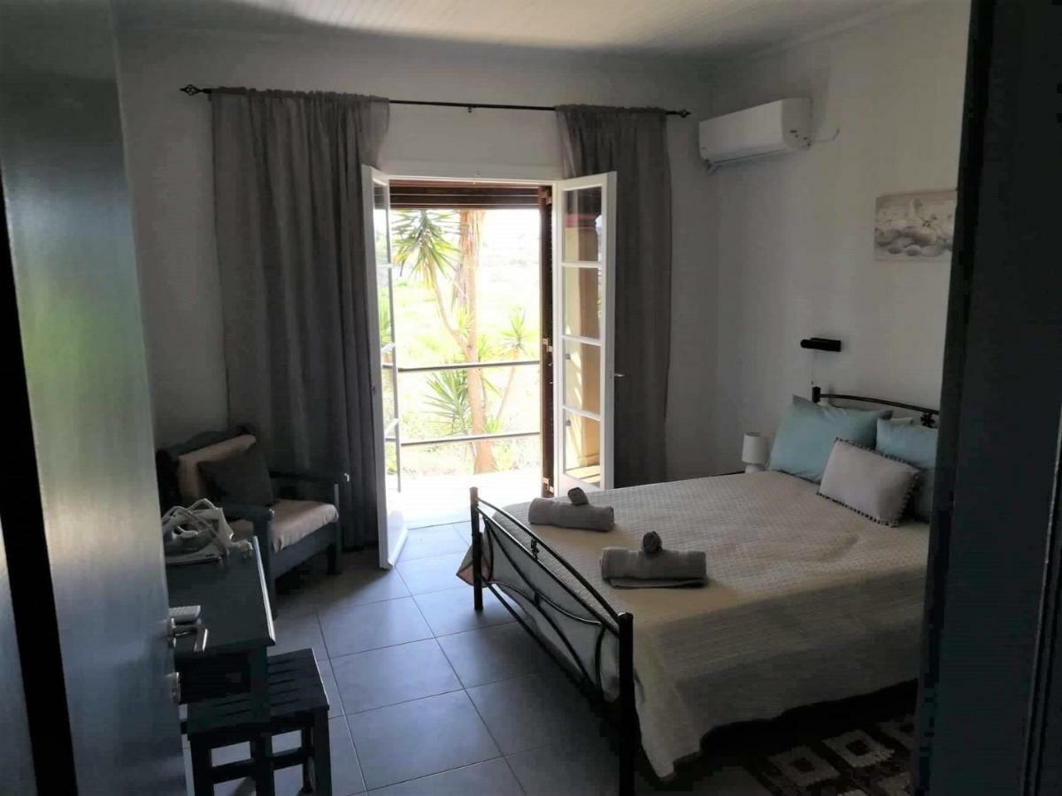 Issos Apartments Agios Georgios  Ngoại thất bức ảnh