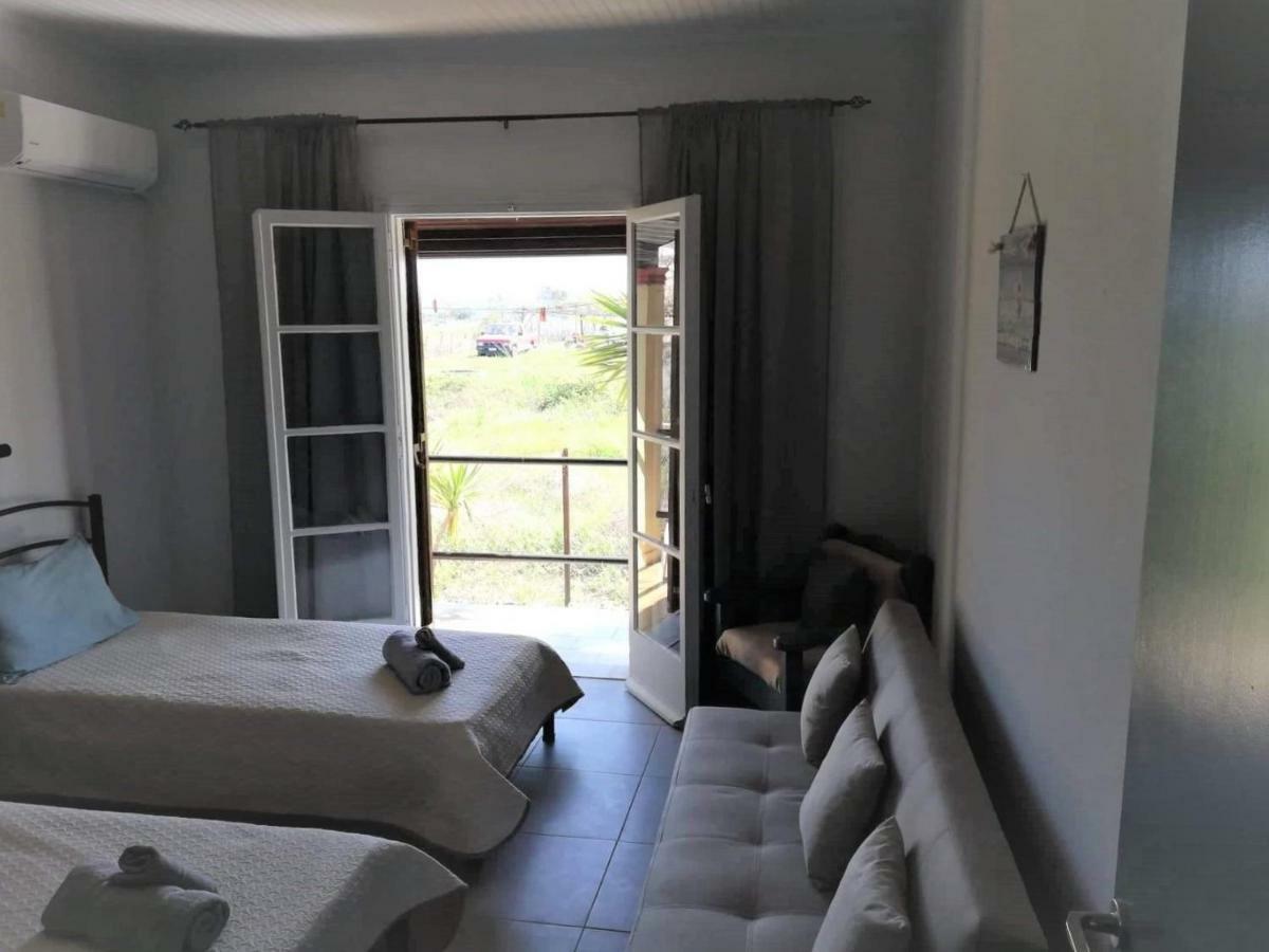 Issos Apartments Agios Georgios  Ngoại thất bức ảnh